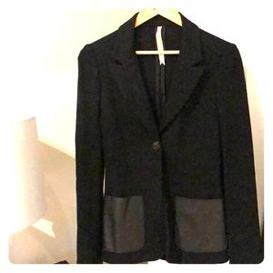 Bailey 44 Blazer with Leather Pockets